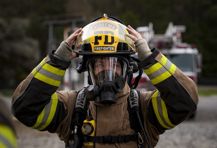 what are the education requirements to be a firefighter